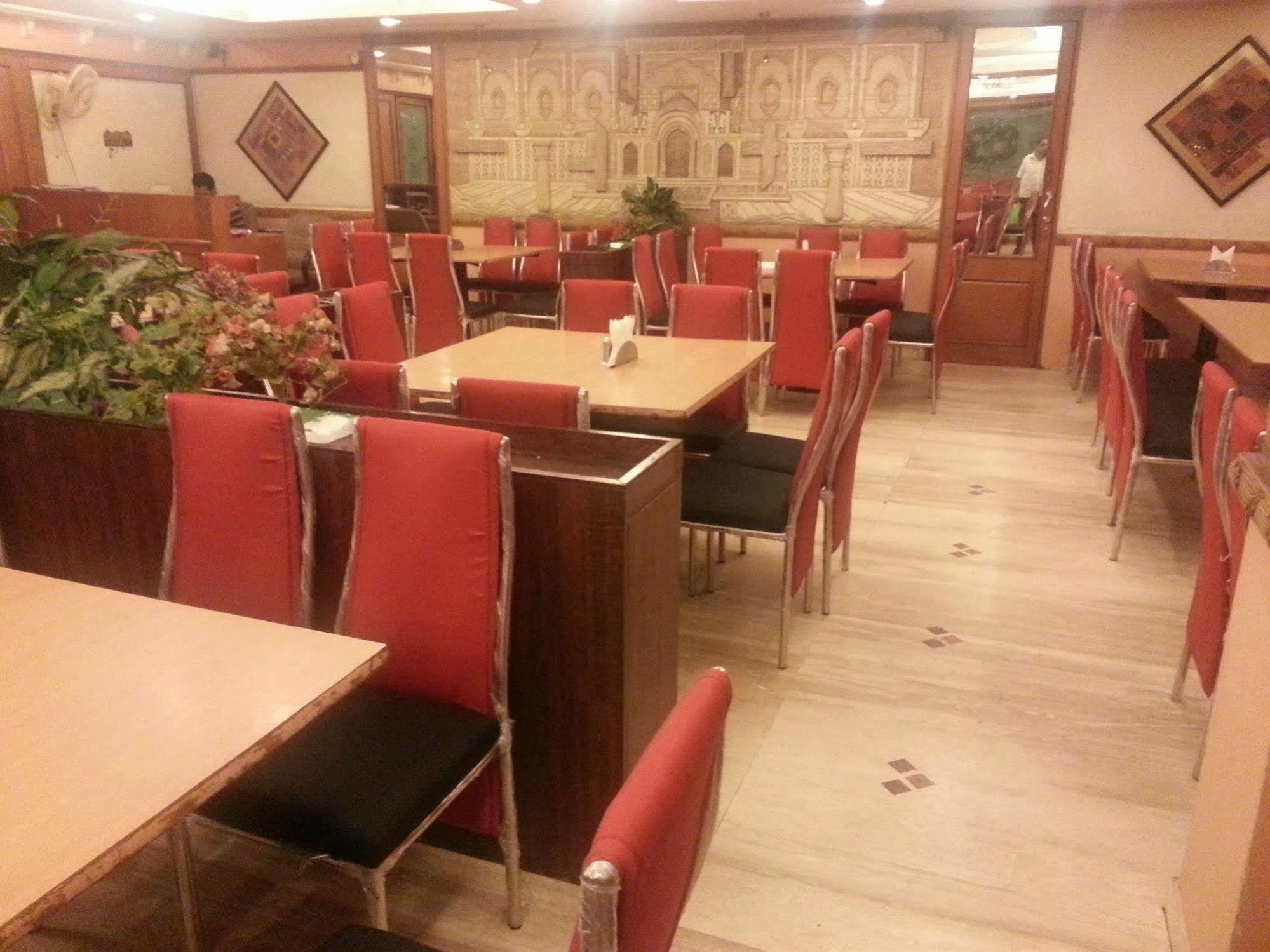 Hotel Tara International Haïdarabad Extérieur photo